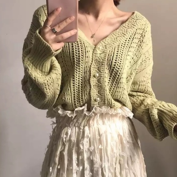 NEW Button down sweater ruffle sleeves M/L green - Picture 9 of 10